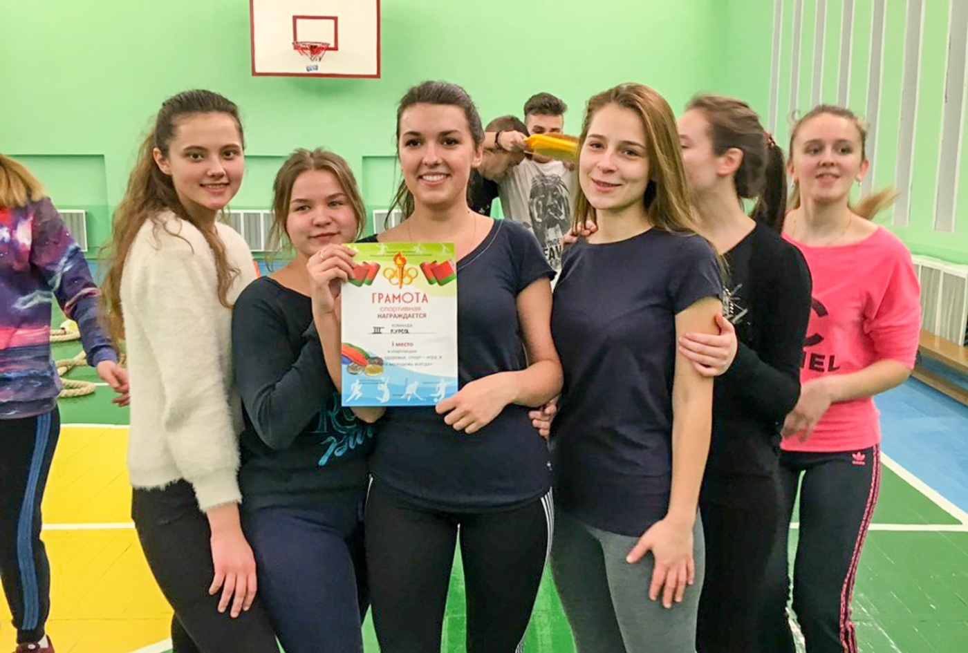 IMG-098bf99a4d8748700e656ccc4c74af44-V IMG-098bf99a4d8748700e656ccc4c74af44-V