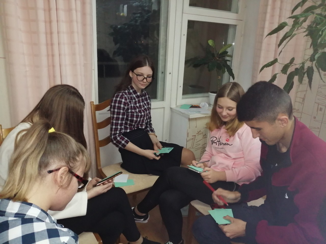 kruglyj-stol-nedelya-zdorovya kruglyj-stol-nedelya-zdorovya